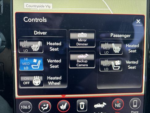 Used 2019 RAM 1500 Laramie AWD/4WD image 26