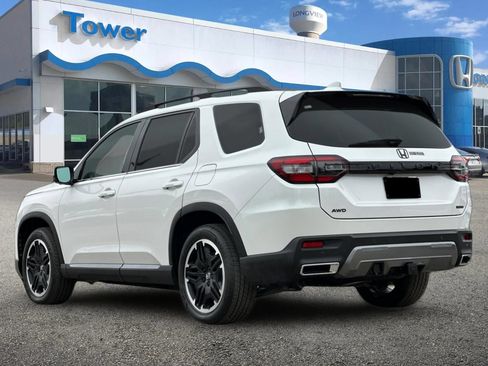 New 2026 Honda Pilot Touring image 6