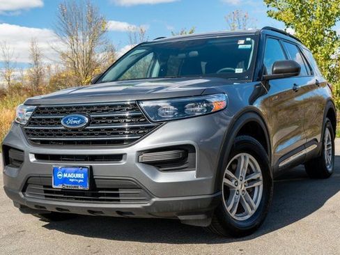 Used 2023 Ford Explorer XLT image 1