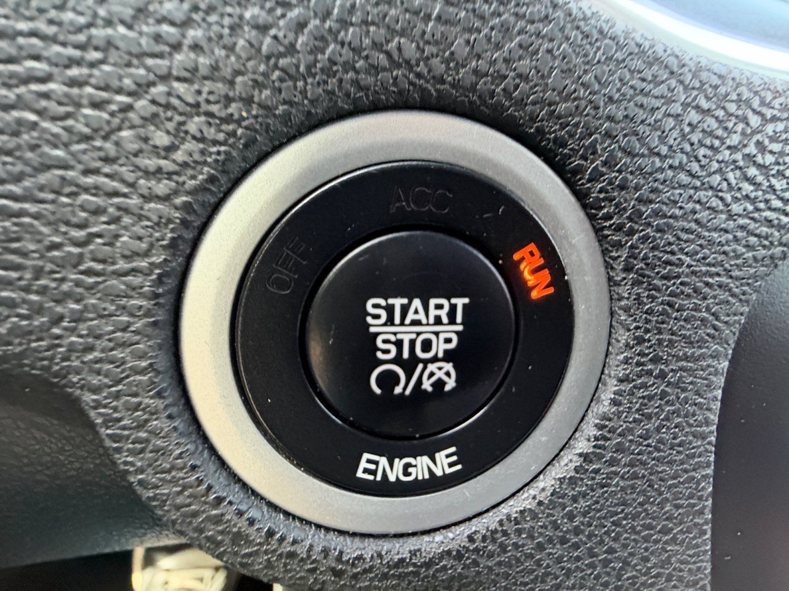 Used 2016 Dodge Charger SE RWD image 28