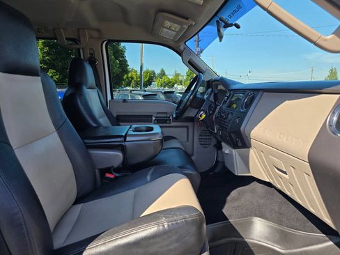 Used 2009 Ford F350 FX4 AWD/4WD image 9