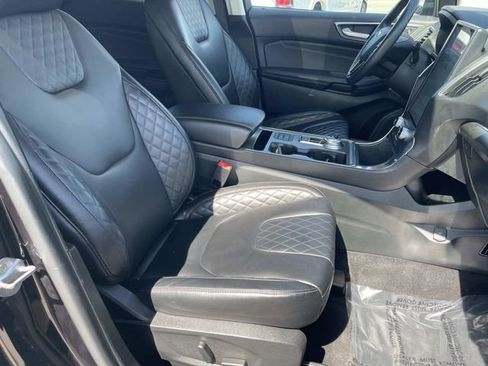 Used 2024 Ford Edge Titanium AWD/4WD image 23