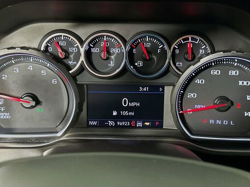 Used 2021 Chevrolet Silverado 1500 LT Trail Boss w/ Convenience Package II AWD/4WD image 12