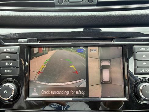 Used 2019 Nissan Rogue SV w/ Sun & Sound Touring Package AWD/4WD image 47