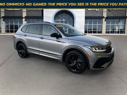 Used 2024 Volkswagen Tiguan SE R-Line