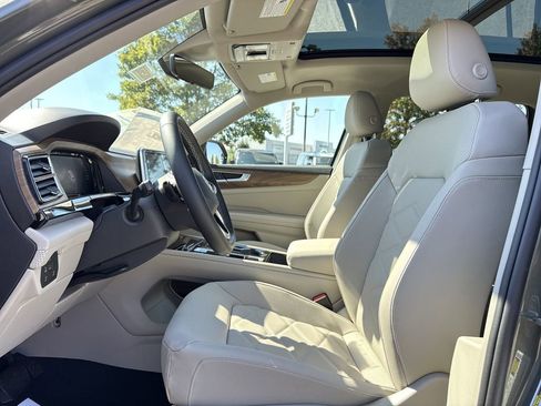 New 2026 Volkswagen Atlas SE image 11