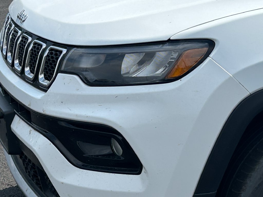 Used 2023 Jeep Compass Limited AWD/4WD image 11
