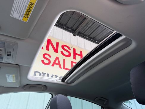 Used 2018 Honda Civic EX image 27