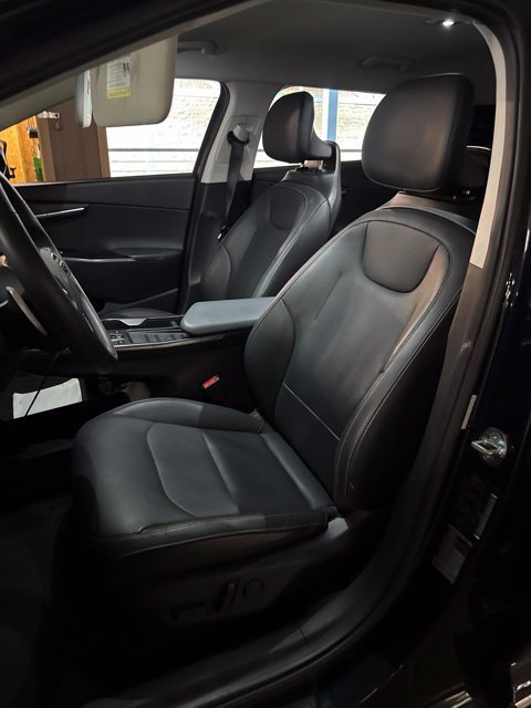 Certified 2023 Kia EV6 Wind AWD/4WD image 6