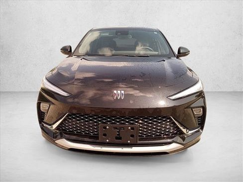 Used 2025 Buick Envista Avenir FWD image 2