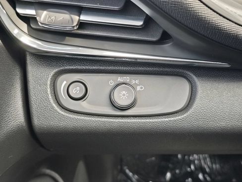 New 2026 Buick Envista Preferred FWD image 16