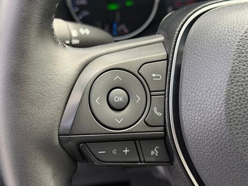 Certified 2022 Toyota RAV4 XLE Premium AWD/4WD image 26
