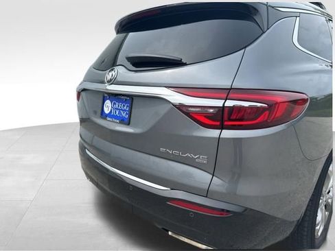 Used 2019 Buick Enclave Avenir w/ Avenir Technology Package AWD/4WD image 13