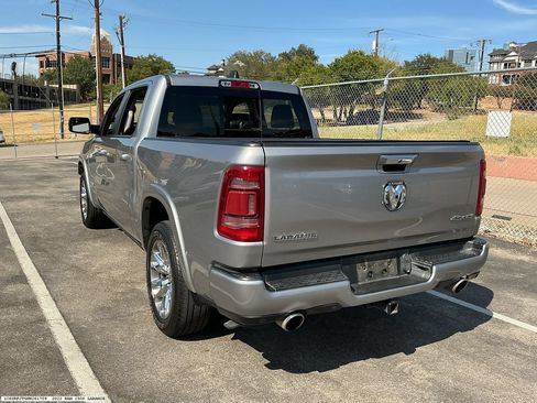 Used 2022 RAM 1500 Laramie w/ Laramie Southwest Edition AWD/4WD image 4