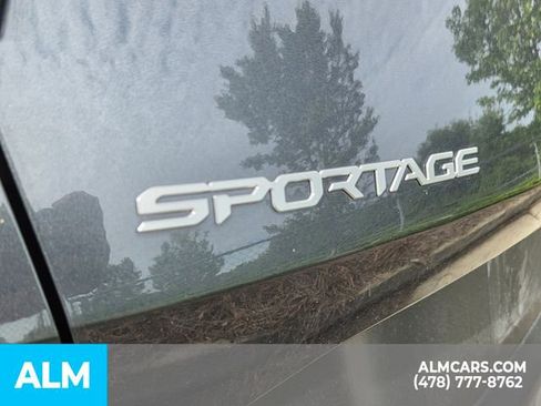 Used 2025 Kia Sportage LX FWD image 6