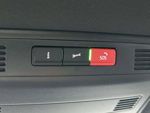 Used 2025 Volkswagen Jetta Sport FWD image 25