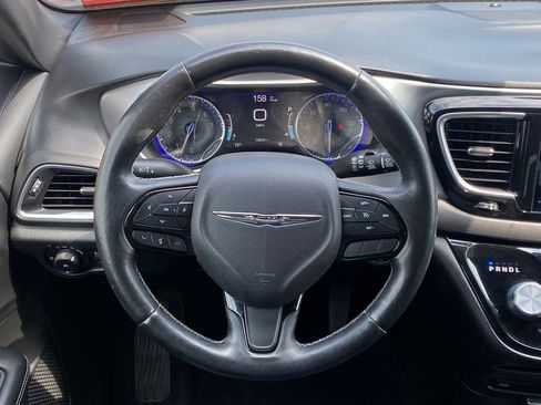 Used 2018 Chrysler Pacifica Touring-L Plus w/ S Appearance Package FWD image 24