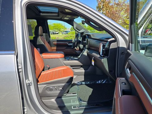 New 2026 GMC Sierra 3500 Denali Ultimate AWD/4WD image 33