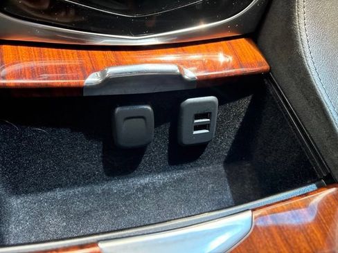 Used 2015 Cadillac Escalade ESV Premium AWD/4WD image 16