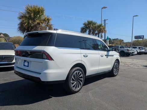 New 2026 Lincoln Navigator Black Label image 4