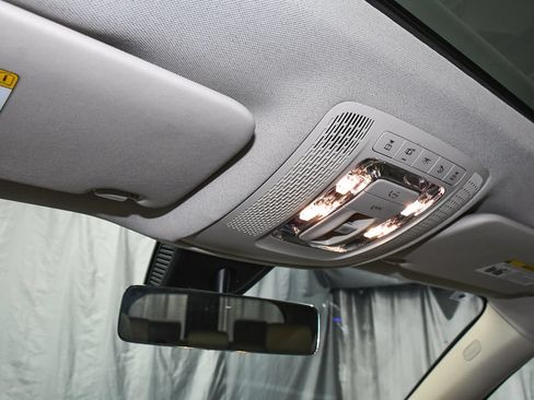 Used 2022 Mercedes-Benz GLB 250 4MATIC image 37