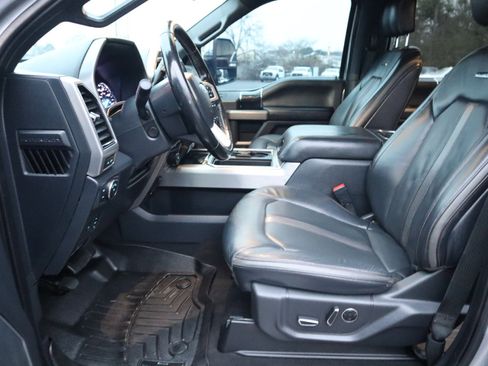 Used 2022 Ford F350 Platinum image 13
