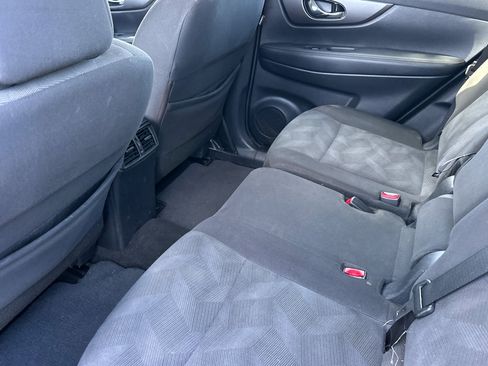 Used 2016 Nissan Rogue SV FWD image 11