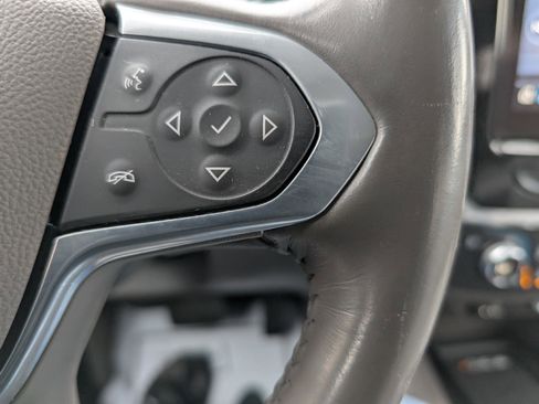 Used 2021 Chevrolet Traverse Premier image 20