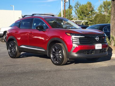 New 2026 Nissan Kicks SR image 14