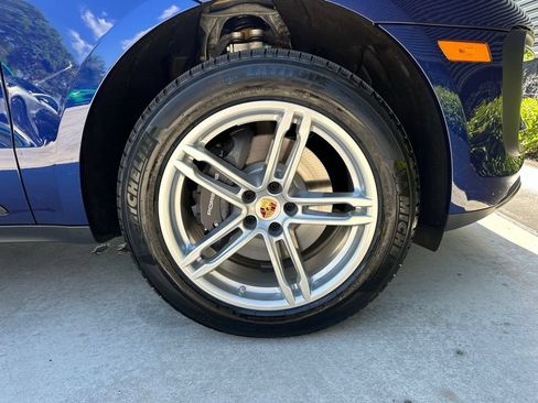 Used 2026 Porsche Macan AWD/4WD image 15