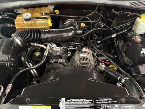 Used 2004 Jeep Liberty Limited w/ Security Group image 29