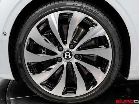 Used 2024 Bentley Continental GT AWD/4WD image 21