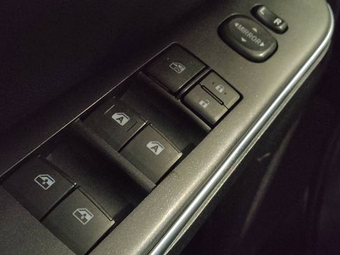 Used 2015 Toyota Camry SE image 27