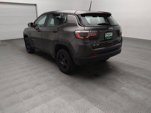 Used 2018 Jeep Compass Sport AWD/4WD image 5