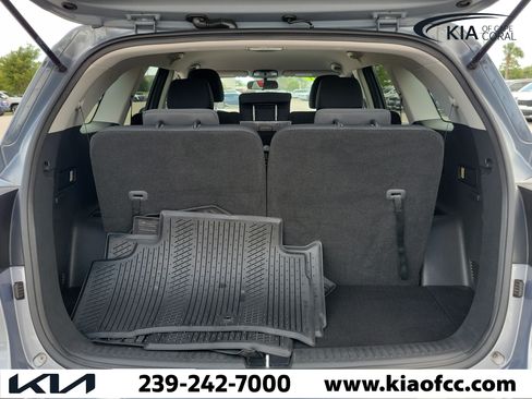 Used 2020 Kia Sorento S FWD image 11