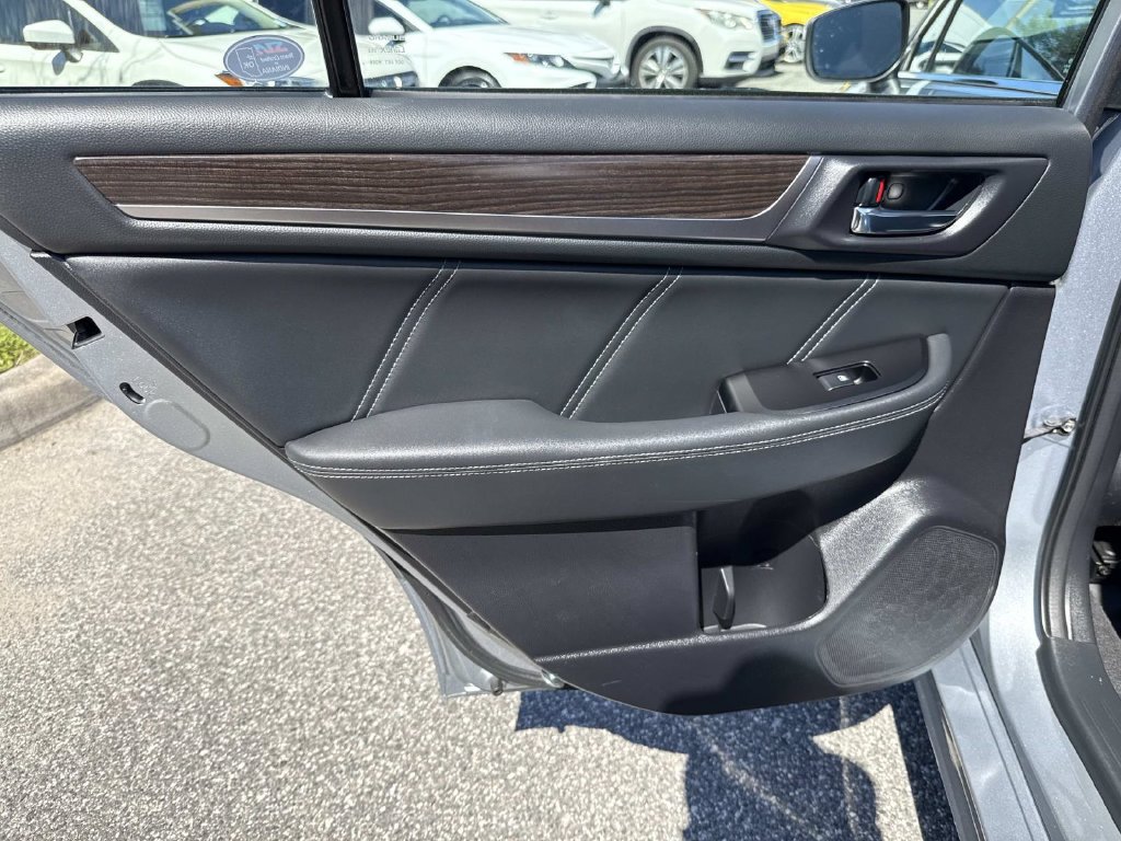 Used 2018 Subaru Legacy 2.5i Limited AWD/4WD image 12