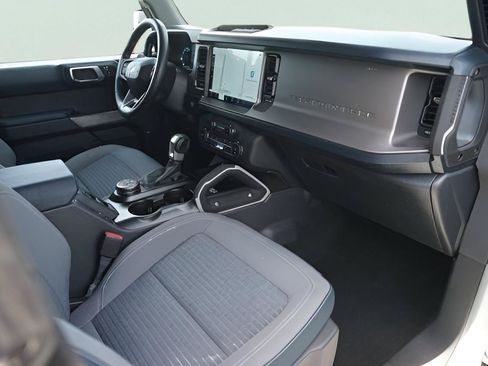 Certified 2023 Ford Bronco Outer Banks AWD/4WD image 17