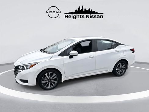 Used 2024 Nissan Versa SV w/ Trunk Package image 5