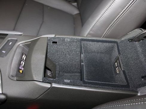 New 2025 Cadillac XT5 Premium Luxury AWD/4WD image 19