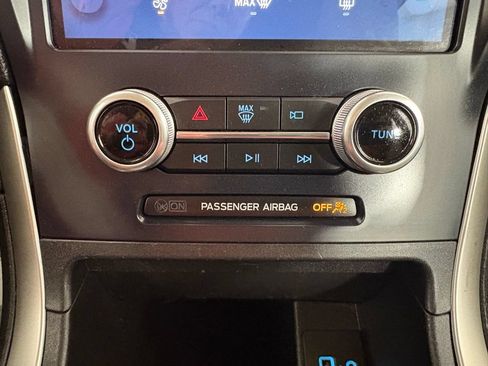 Used 2023 Ford Edge SE AWD/4WD image 27