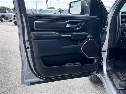 Used 2025 RAM 1500 Laramie AWD/4WD image 20