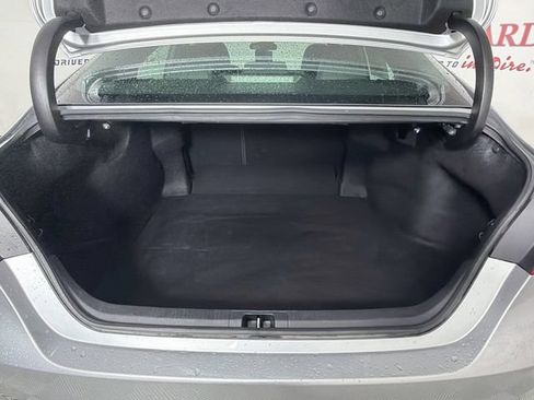 Used 2019 Toyota Camry SE FWD image 28