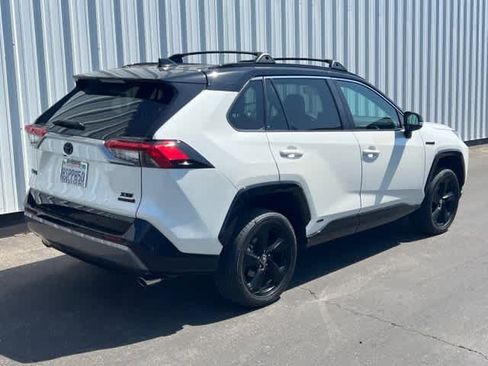 Used 2020 Toyota RAV4 XSE w/ XSE Grade Weather Package AWD/4WD image 6
