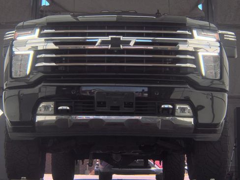 Used 2022 Chevrolet Silverado 3500 High Country w/ Z71 Off-Road Package AWD/4WD image 3