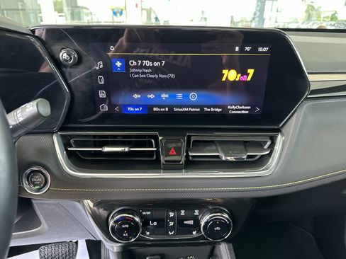 Certified 2025 Chevrolet TrailBlazer ACTIV w/ Convenience Package FWD image 13