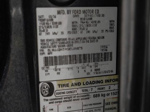 Used 2016 Lincoln Navigator Select RWD image 48