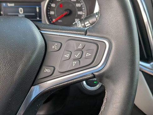 Used 2024 Chevrolet Equinox LT FWD image 21