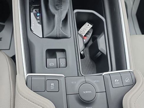 Certified 2026 Toyota Grand Highlander XLE image 24