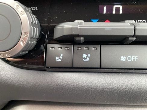 New 2026 Toyota Tundra Platinum image 11