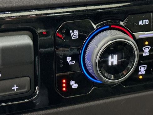 Used 2025 Chevrolet Silverado 1500 ZR2 w/ Technology Package image 23